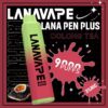 lana pen9000口烏龍茶 LANA Pen Plus 9000口發光一次性拋棄式電子煙烏龍茶口味開箱,小七電子煙現貨供應,還原炭焙冷萃茶韻搭配Mesh網芯與650mAh可充電式Type-C,無糖感去膩大口數潮流口糧指南